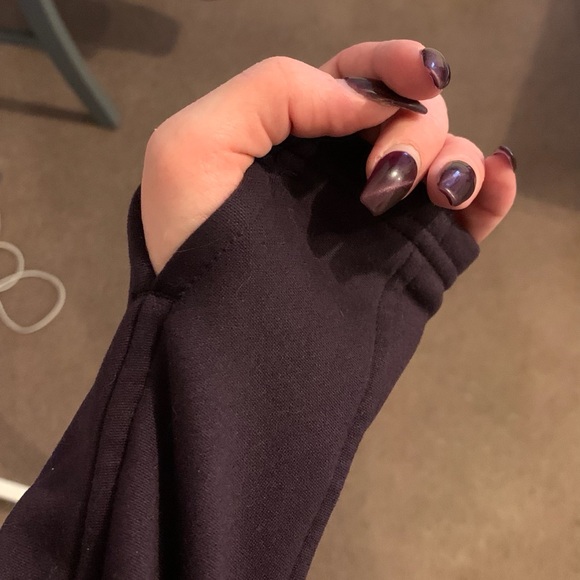 Women’s purple North Face jacket - Picture 5 of 5